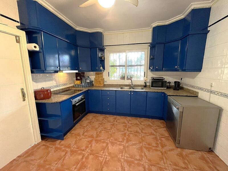 3 bedroom Townhouse for sale