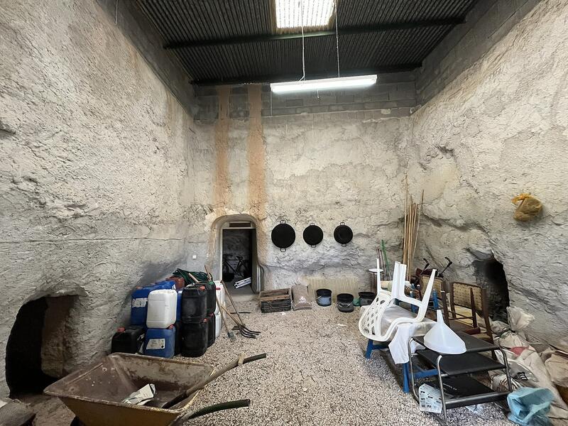 4 sovrum Grottahus till salu