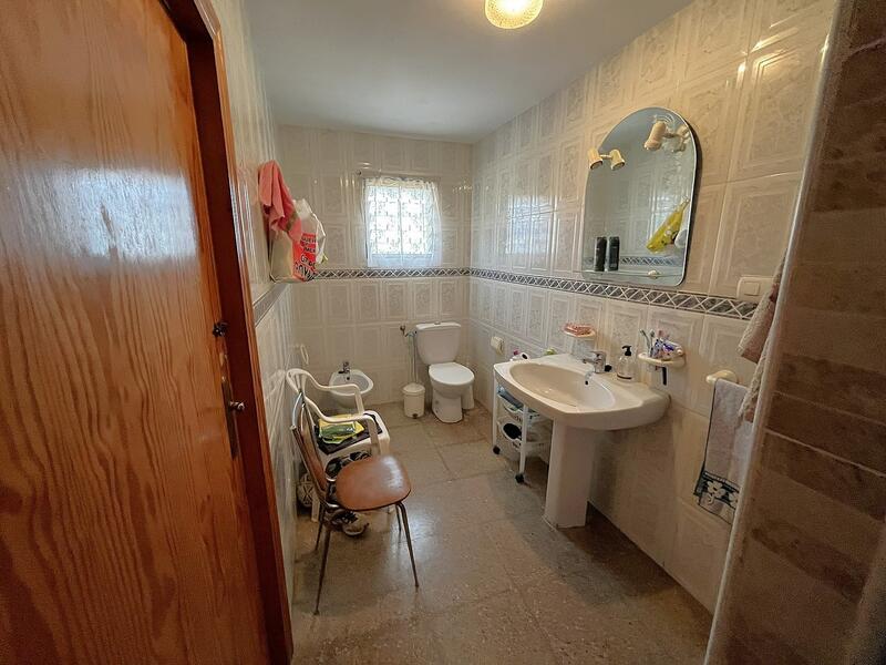 4 sovrum Grottahus till salu