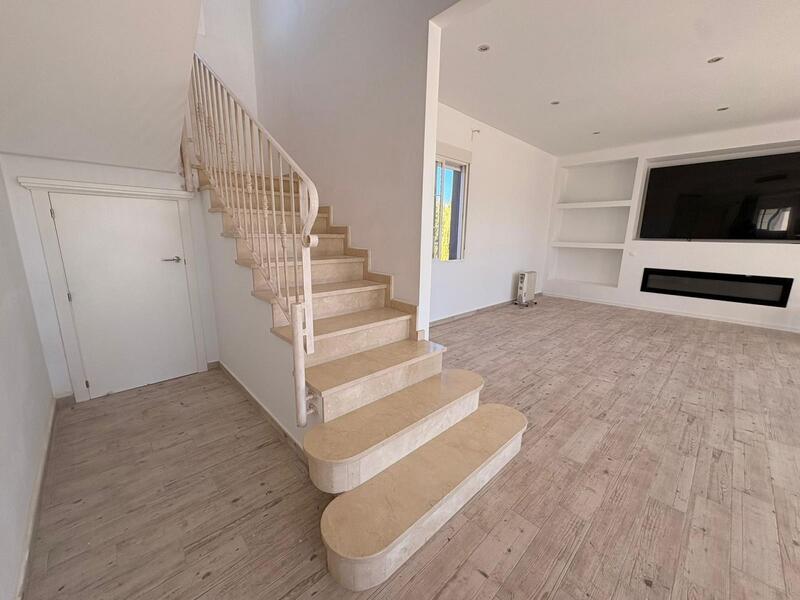 6 Cuarto Villa en venta