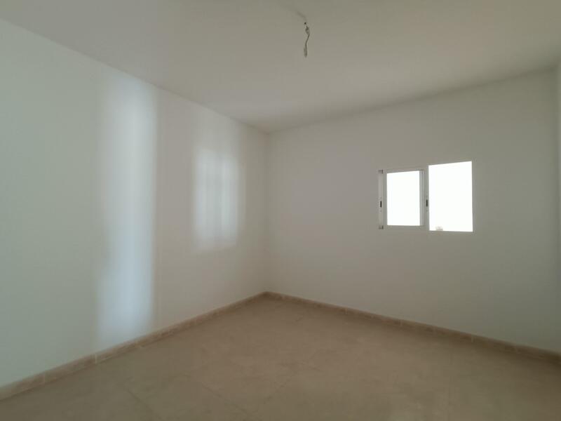 7 bedroom Townhouse for sale