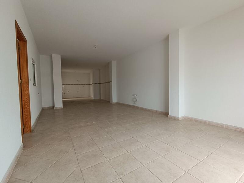 7 bedroom Townhouse for sale