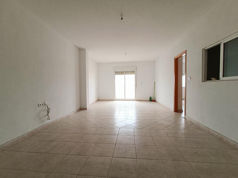 7 bedroom Townhouse for sale