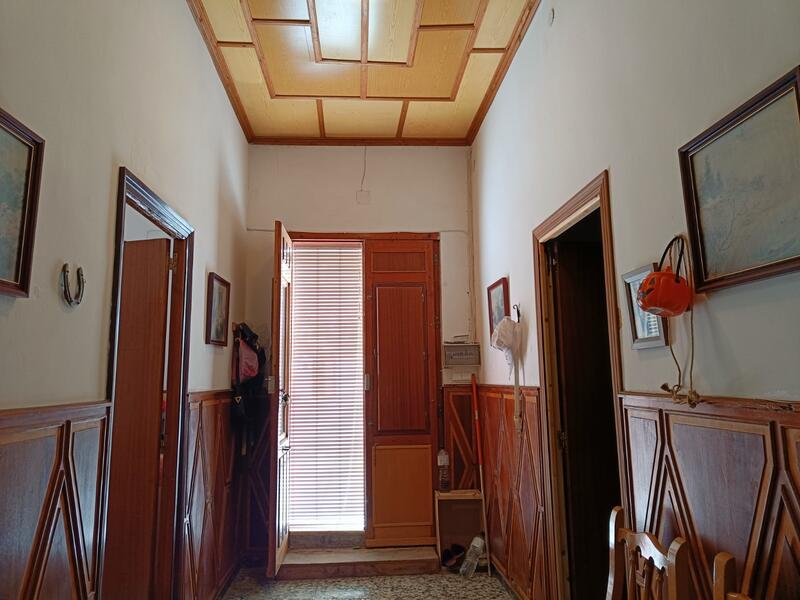 2 bedroom Townhouse for sale