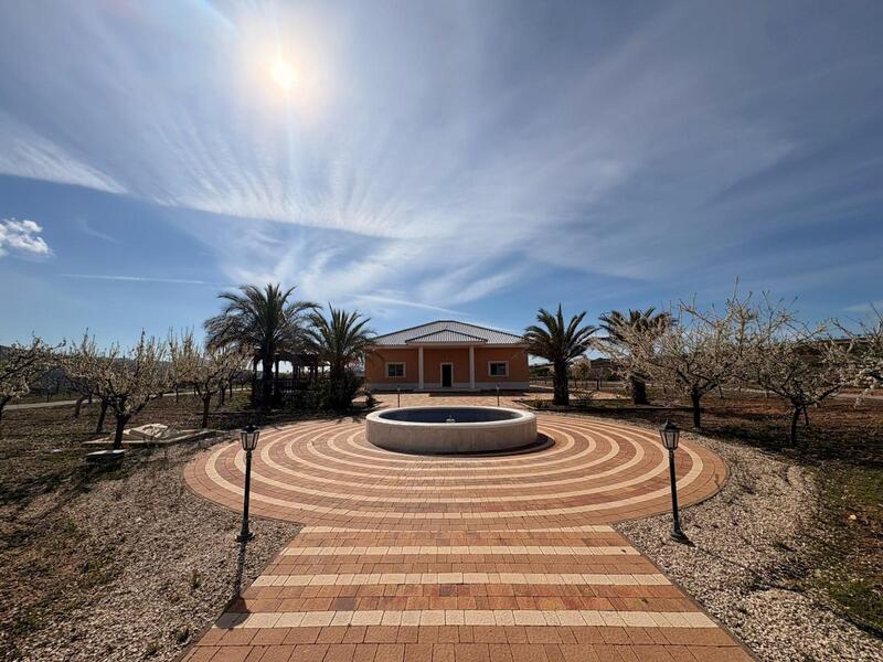 4 Cuarto Villa en venta