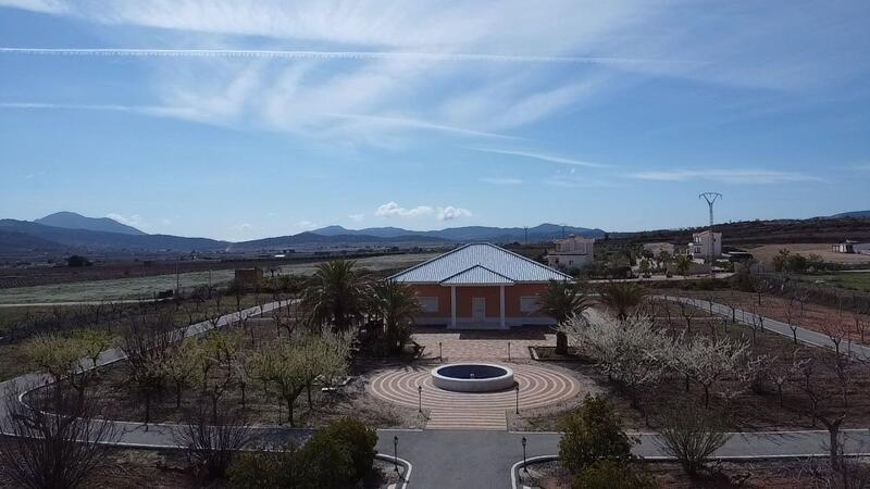 4 Cuarto Villa en venta