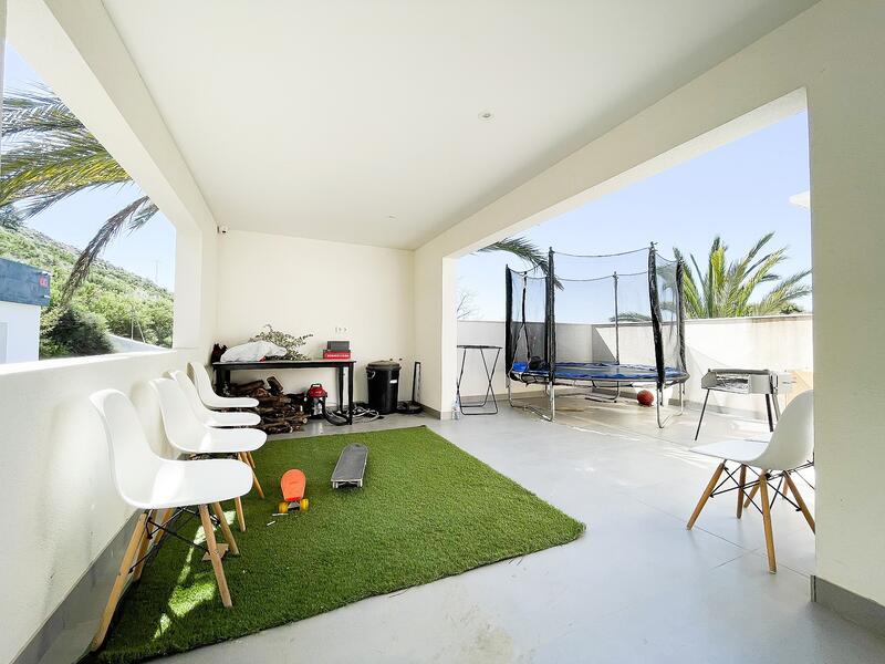 4 спальная комната вилла продается