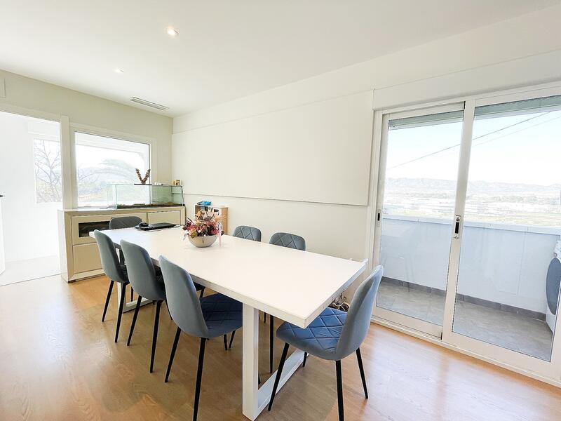 4 спальная комната вилла продается