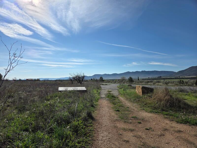 Jord til salg Jord til salg