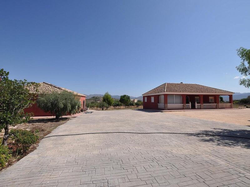 8 bedroom Villa for sale 8 bedroom Villa for sale