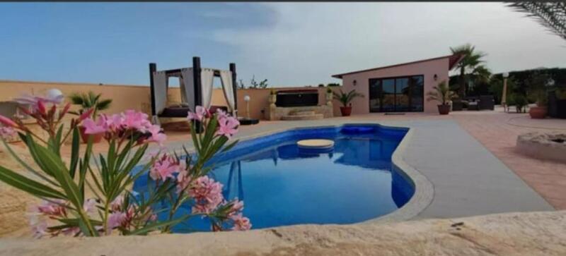 5 Schlafzimmer Villa zu verkaufen