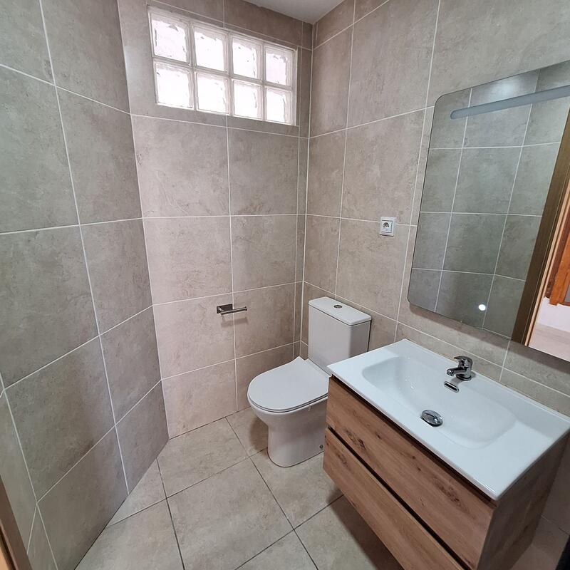 2 sovrum Radhus till salu