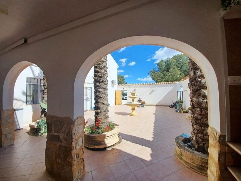 6 slaapkamer Landhuis Te koop