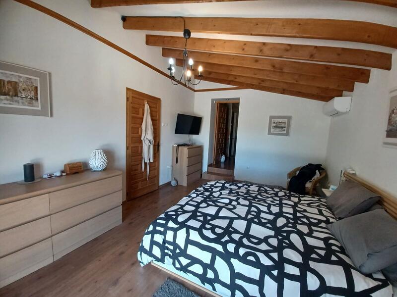 6 slaapkamer Landhuis Te koop