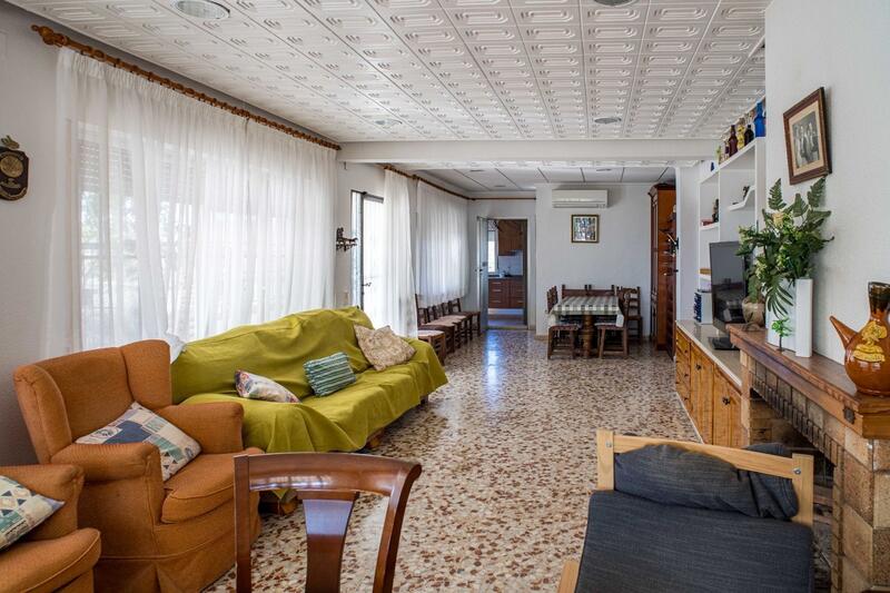 4 bedroom Country House for sale