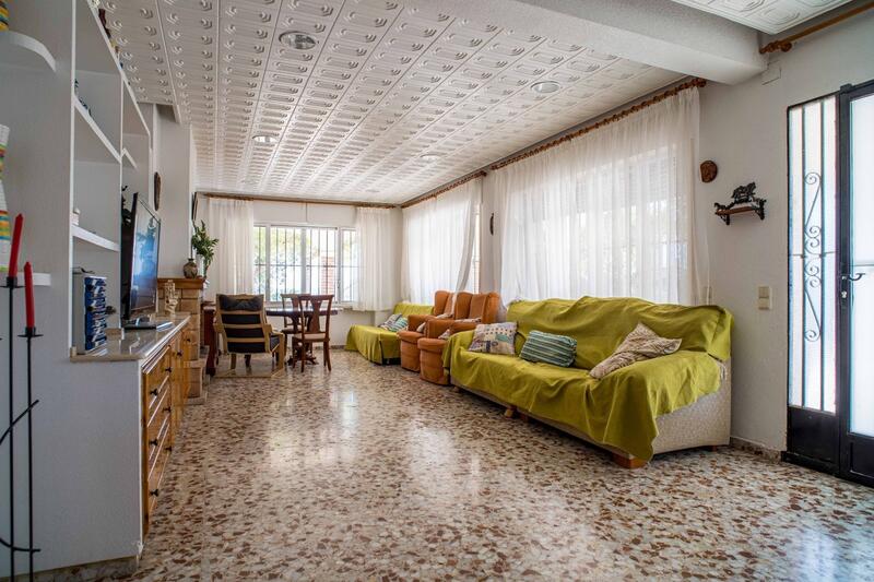 4 bedroom Country House for sale