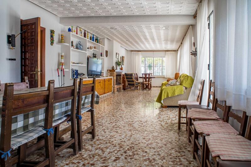 4 bedroom Country House for sale