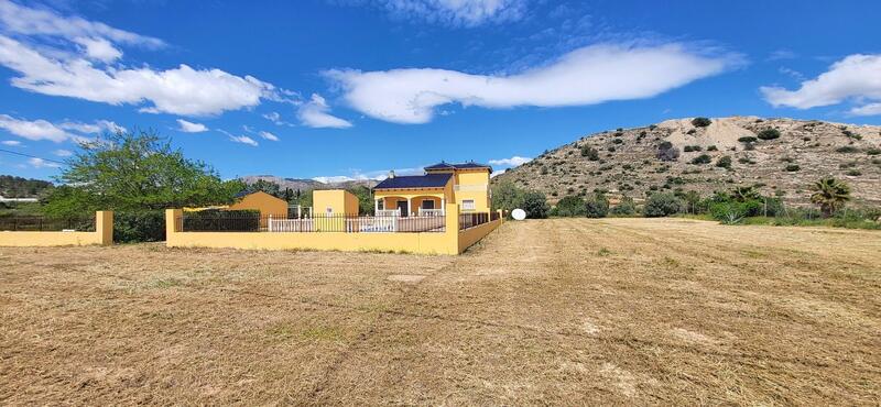 4 Cuarto Villa en venta