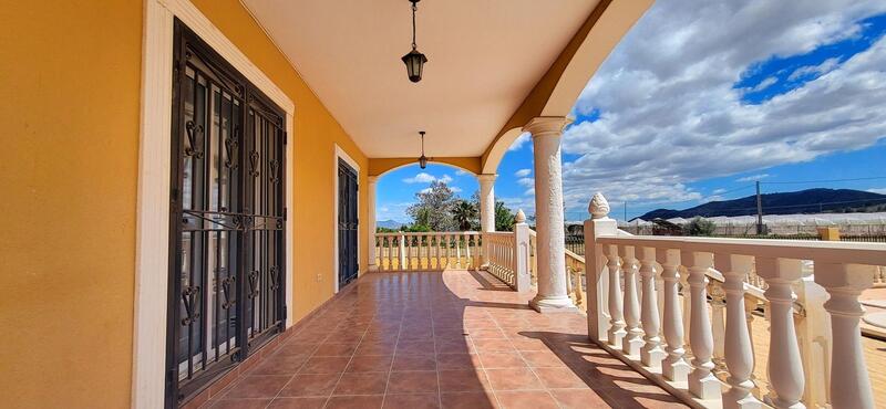 4 Cuarto Villa en venta