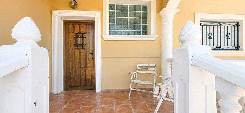 4 Cuarto Villa en venta