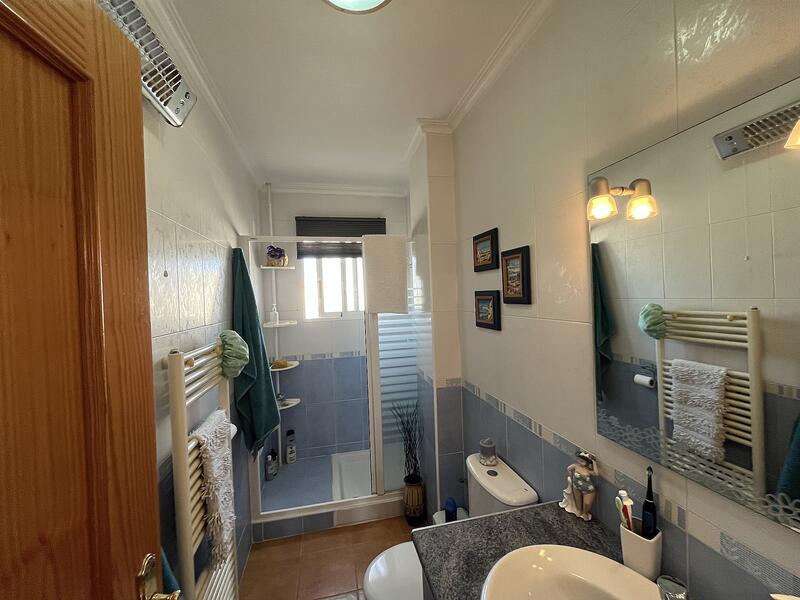 4 Cuarto Villa en venta