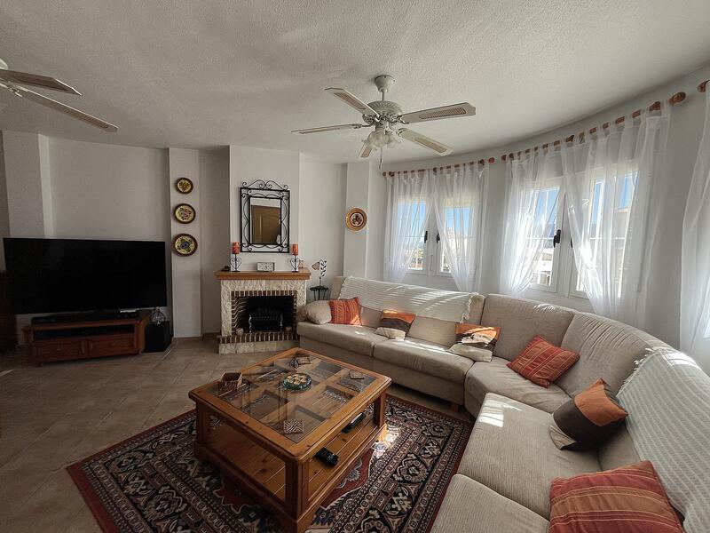 4 Cuarto Villa en venta