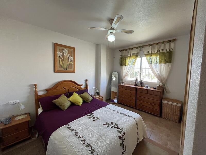 4 Cuarto Villa en venta