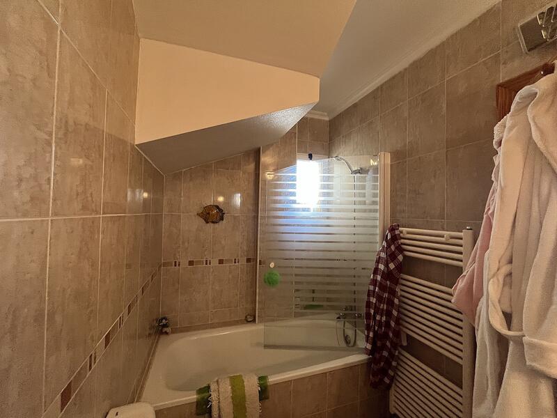 4 Cuarto Villa en venta