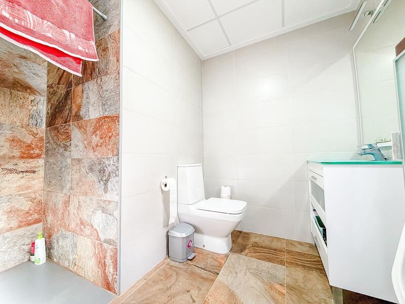 2 Cuarto Adosado en venta