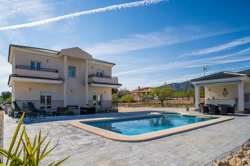 Villa for sale in Lel, Alicante