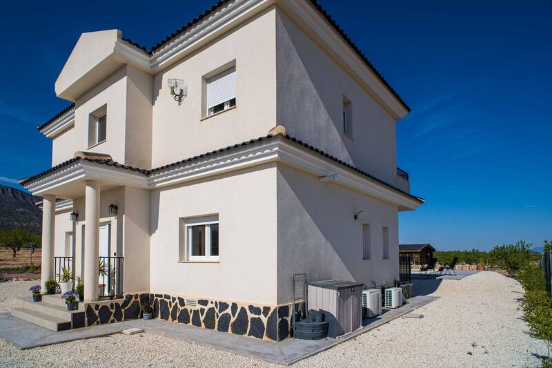 3 Cuarto Villa en venta