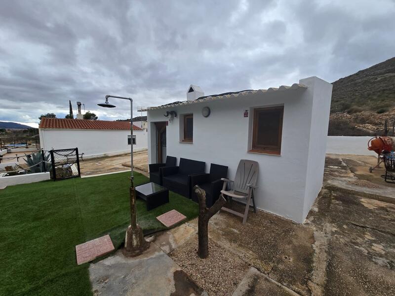 4 bedroom Country House for sale