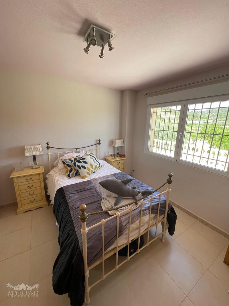 6 bedroom Villa for sale