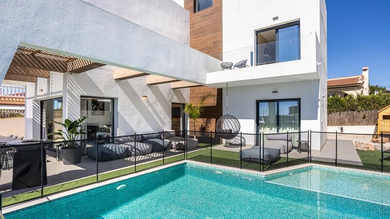 Villa til salgs i Ciudad Quesada, Alicante