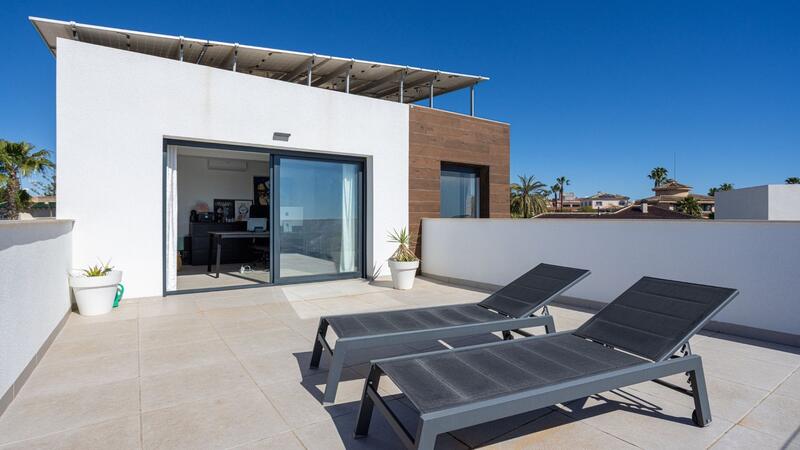 4 bedroom Villa for sale