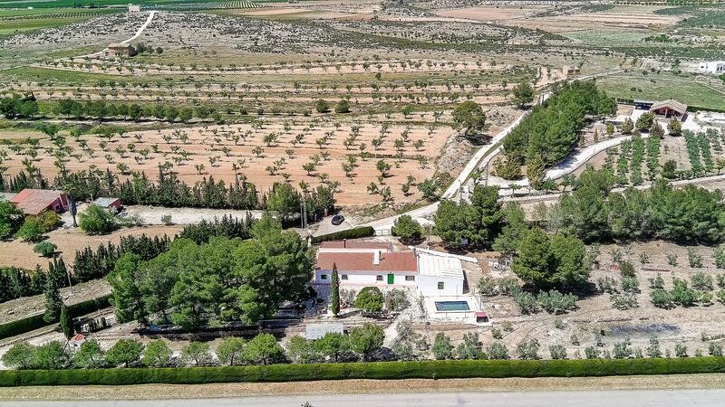 Landhuis Te koop in Pinoso, Alicante