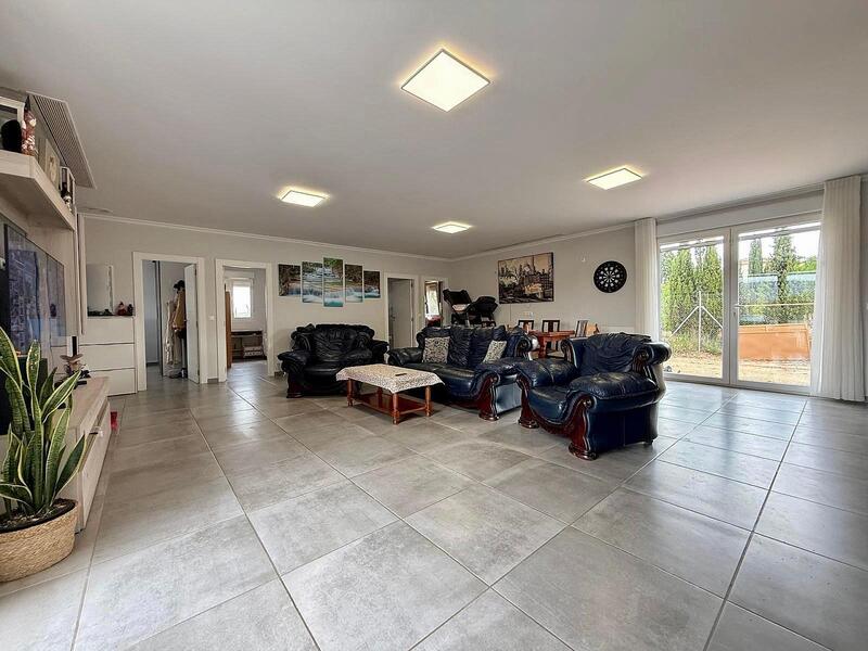 4 bedroom Villa for sale