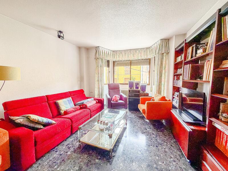 Gezinswoning Te koop in Yecla, Murcia