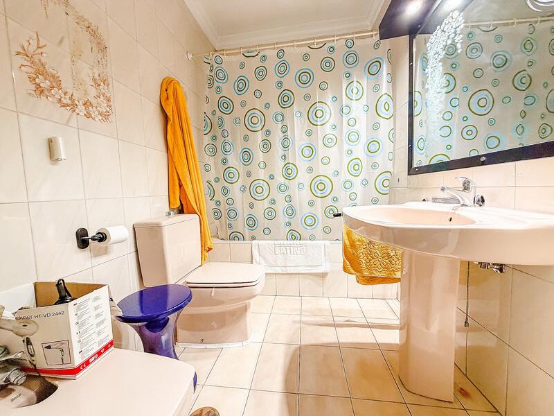 4 bedroom Townhouse for sale