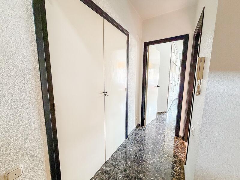 4 bedroom Townhouse for sale