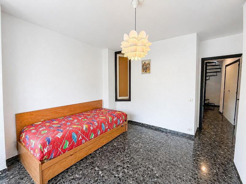 4 bedroom Townhouse for sale