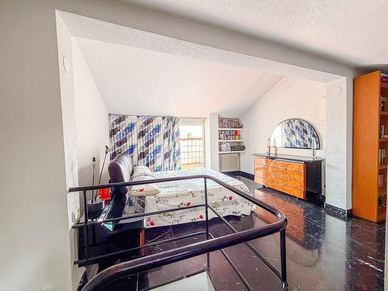 4 bedroom Townhouse for sale