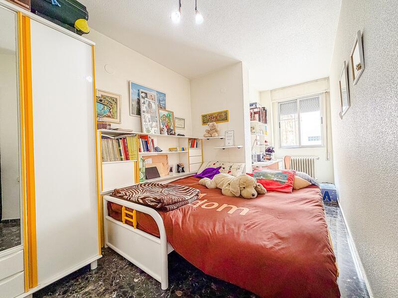 4 bedroom Townhouse for sale