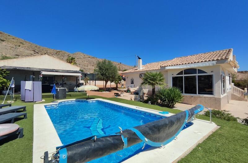 Villa for sale in Fortuna, Murcia