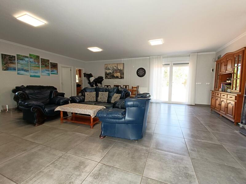 4 bedroom Villa for sale