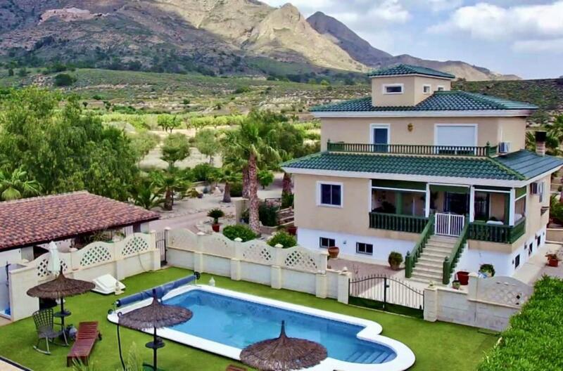 4 bedroom Villa for sale