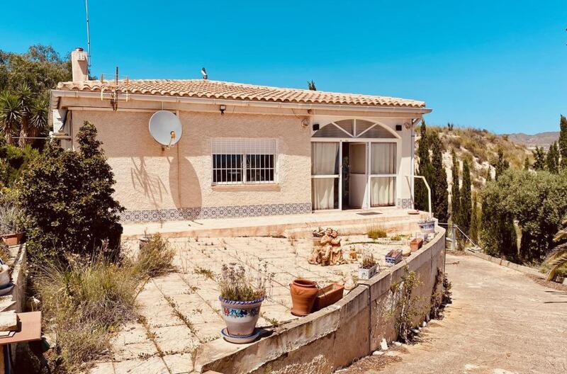 Villa til salgs i Fortuna, Murcia
