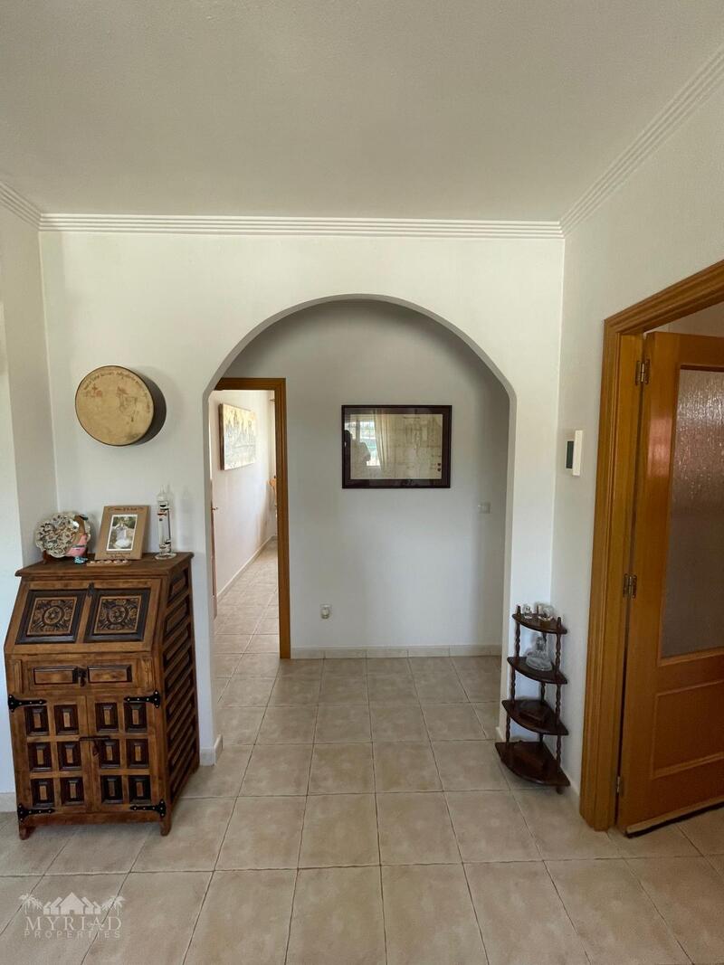 4 Cuarto Villa en venta