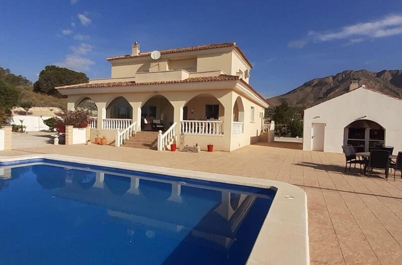 вилла продается в Macisvenda, Murcia