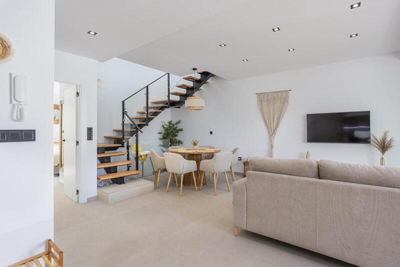 3 Schlafzimmer Villa zu verkaufen 3 Schlafzimmer Villa zu verkaufen